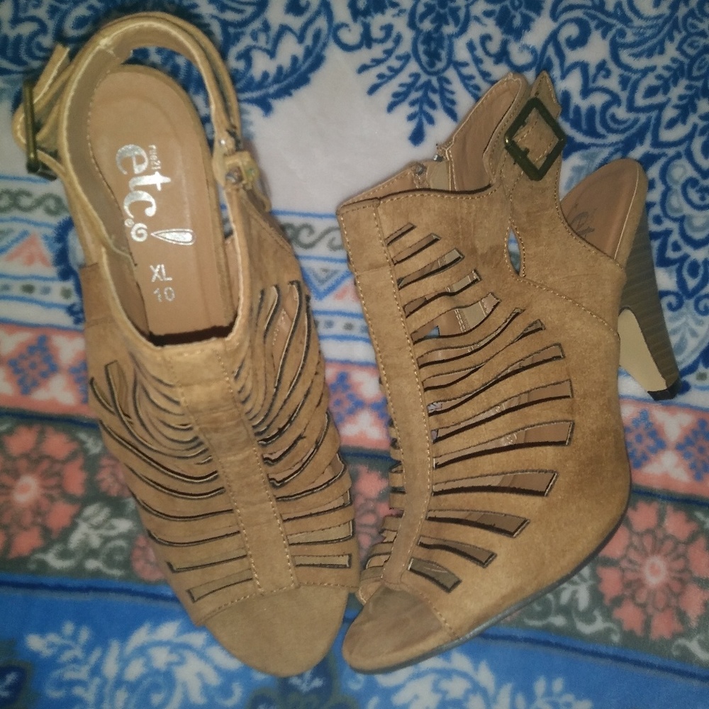 Tan Heels